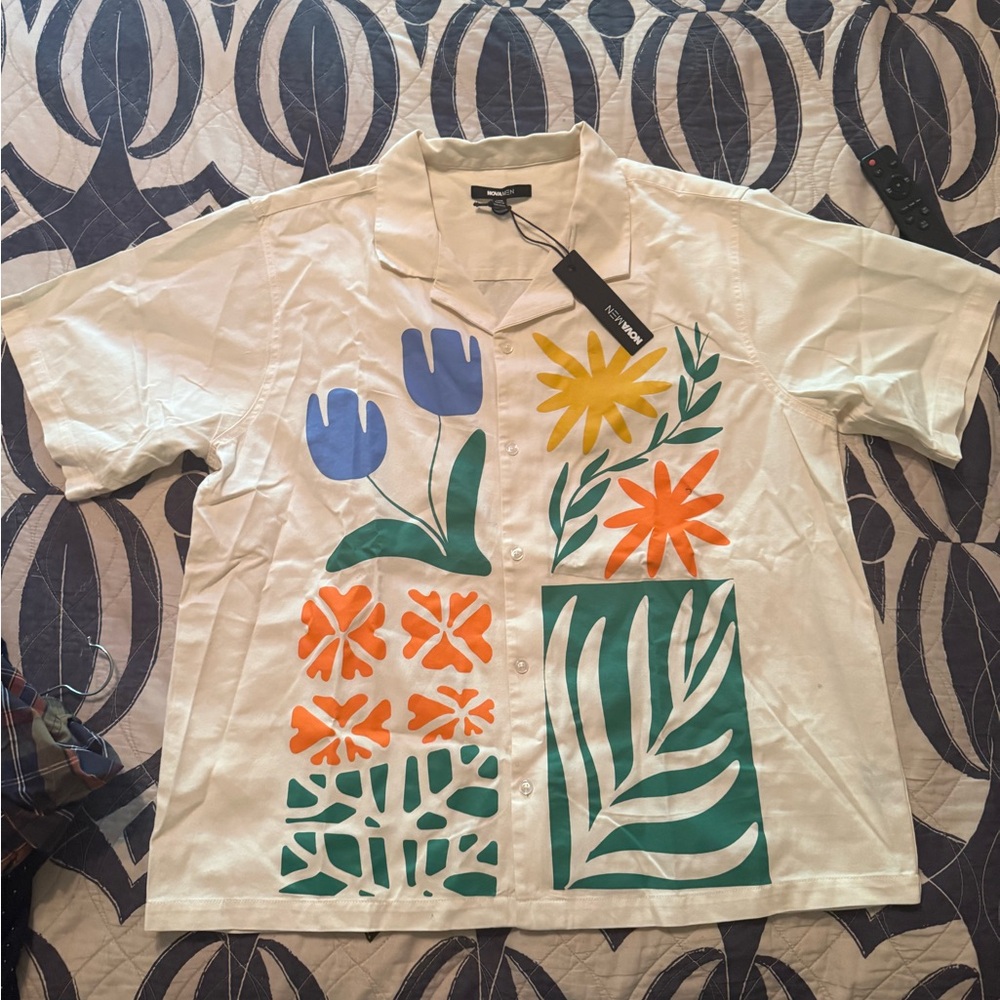 Fashion Nova Floral Graphic Short Sleeve Shirt